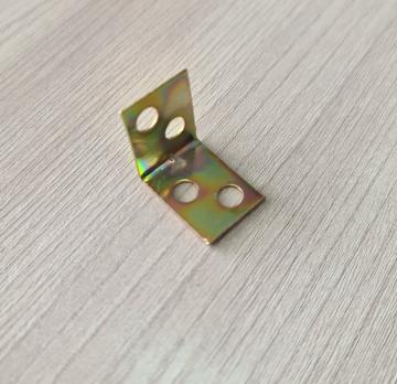 Уголок мебельный 20x20х15x1 мм